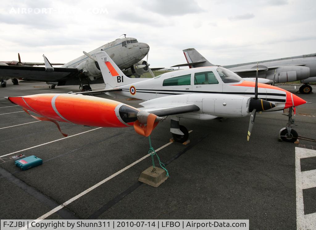 F-ZJBI, 1973 Cessna 310Q C/N 310Q0693, Preserved at the Old Wings Association...