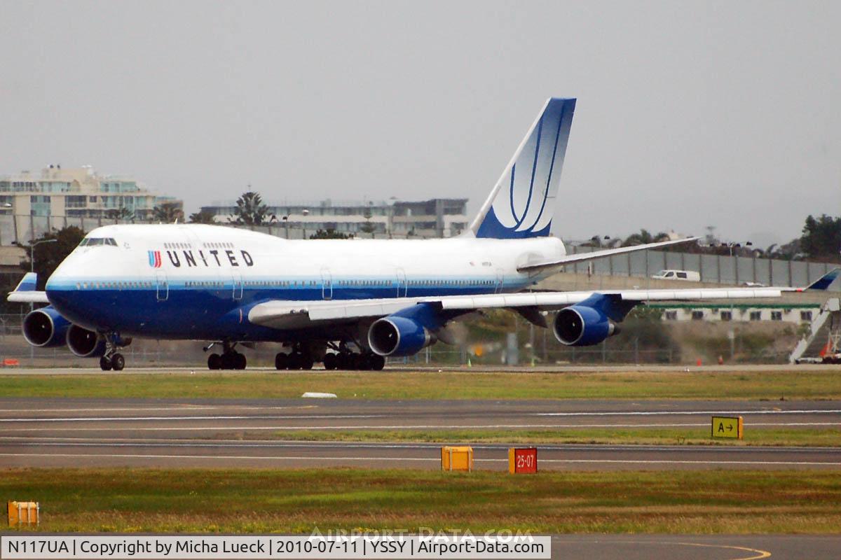 N117UA, 1999 Boeing 747-422 C/N 28810, At Sydney