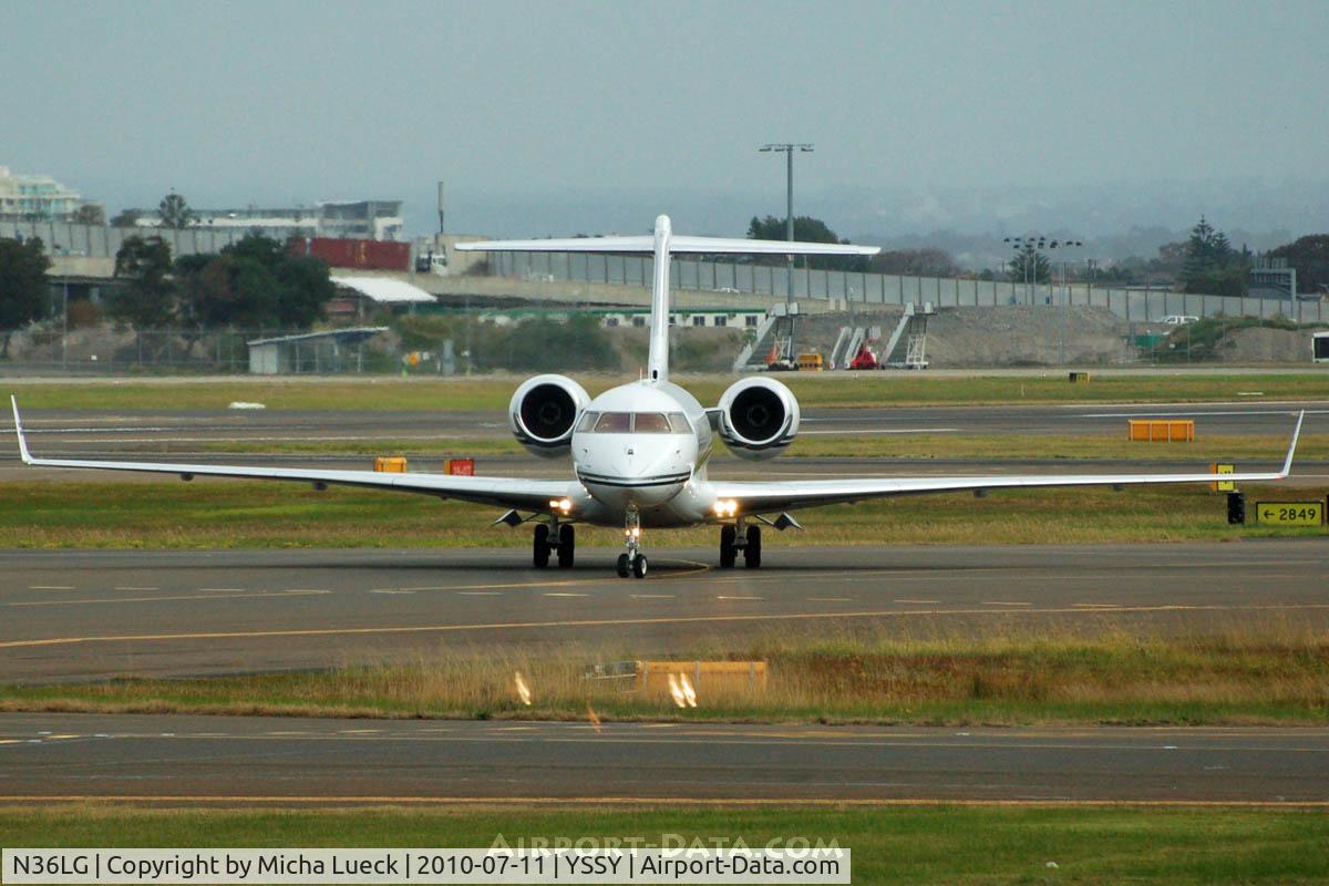 N36LG, 2006 Bombardier BD-700-1A10 Global Express C/N 9225, At Sydney