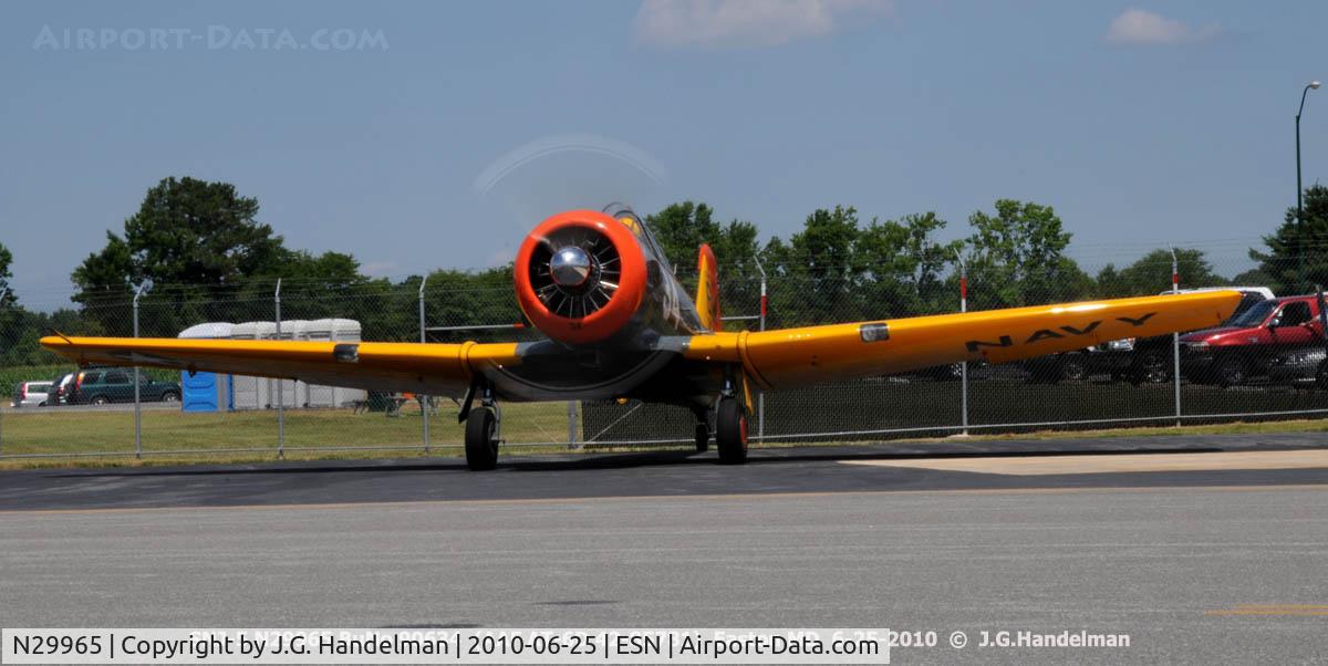 N29965, 1944 North American AT-6D Texan C/N 90634, Warming up head on.