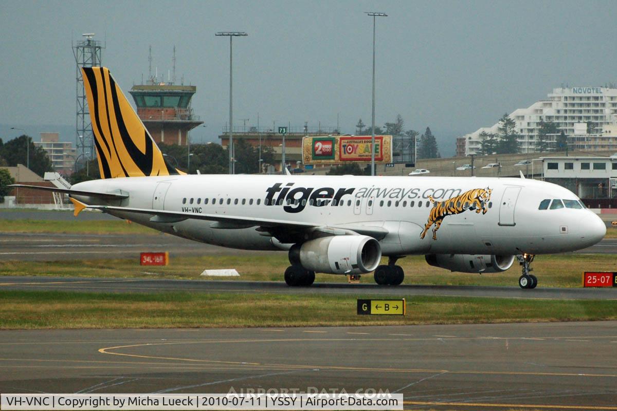 VH-VNC, 2007 Airbus A320-232 C/N 3275, At Sydney