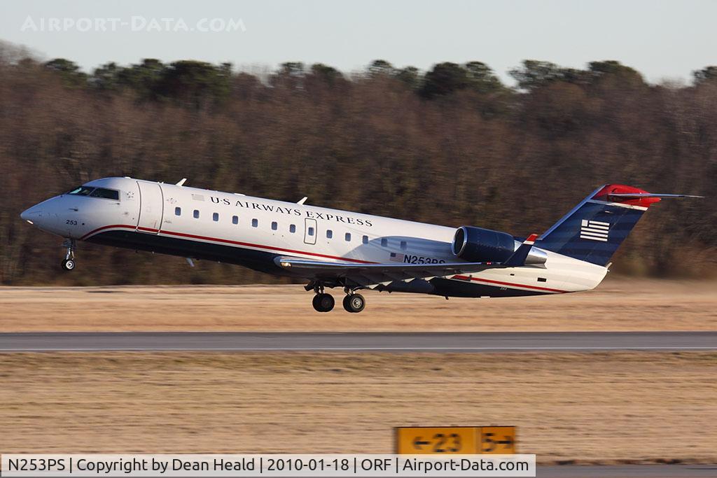 N253PS, 2004 Bombardier CRJ-200ER (CL-600-2B19) C/N 7934, US Airways Express (PSA Airlines) N253PS departing RWY 5 enroute to New York La Guardia (KLGA) as 