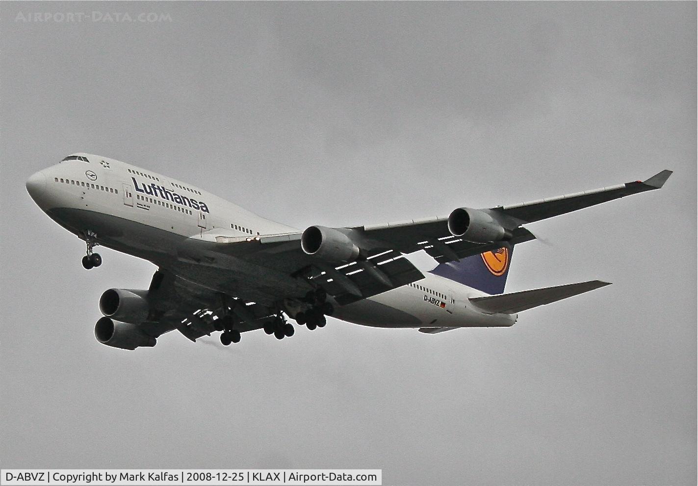 D-ABVZ, 2001 Boeing 747-430 C/N 29870, Lufthansa Boeing 747-430, D-ABVZ on the 24R approach KLAX.