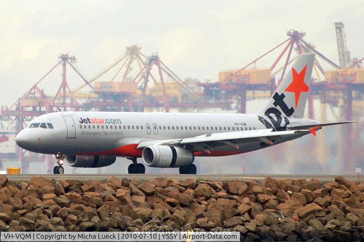 VH-VQM, 2005 Airbus A320-232 C/N 2608, At Sydney