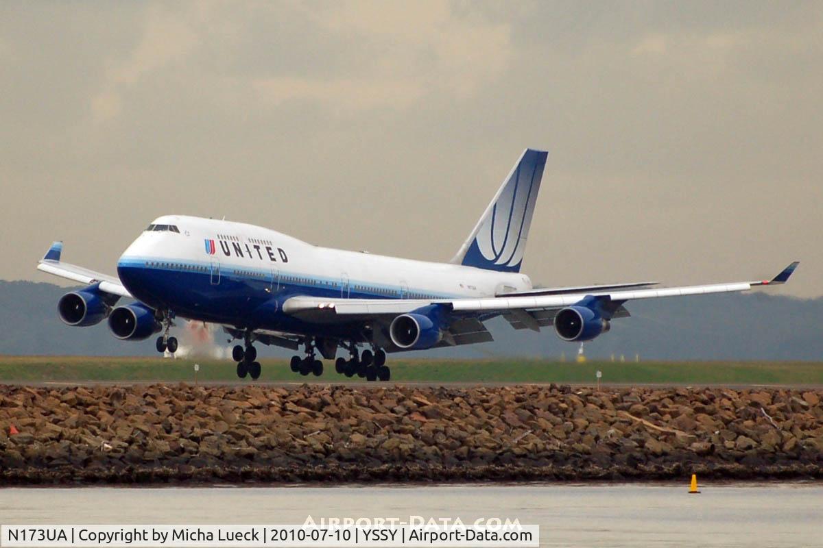 N173UA, 1989 Boeing 747-422 C/N 24380, At Sydney