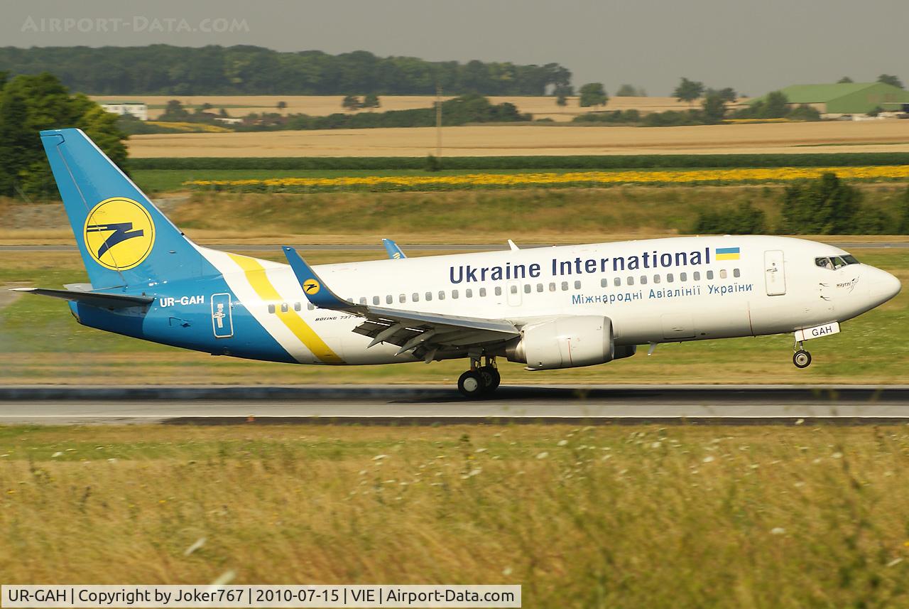 UR-GAH, 1999 Boeing 737-32Q C/N 29130, Ukraine International