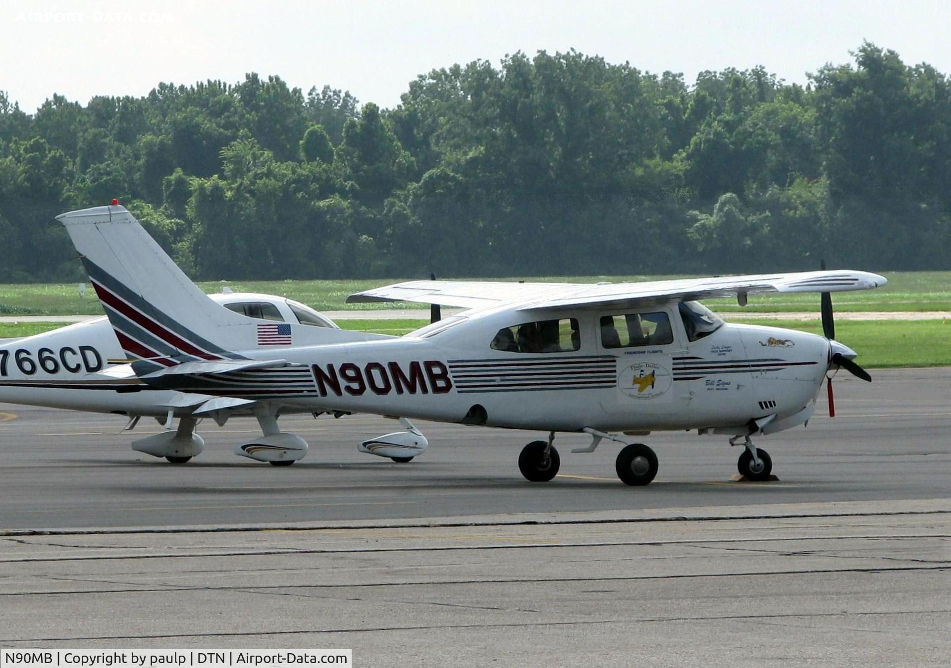 N90MB, 1973 Cessna 210L Centurion C/N 21060153, At Shreveport's Downtown Airport.