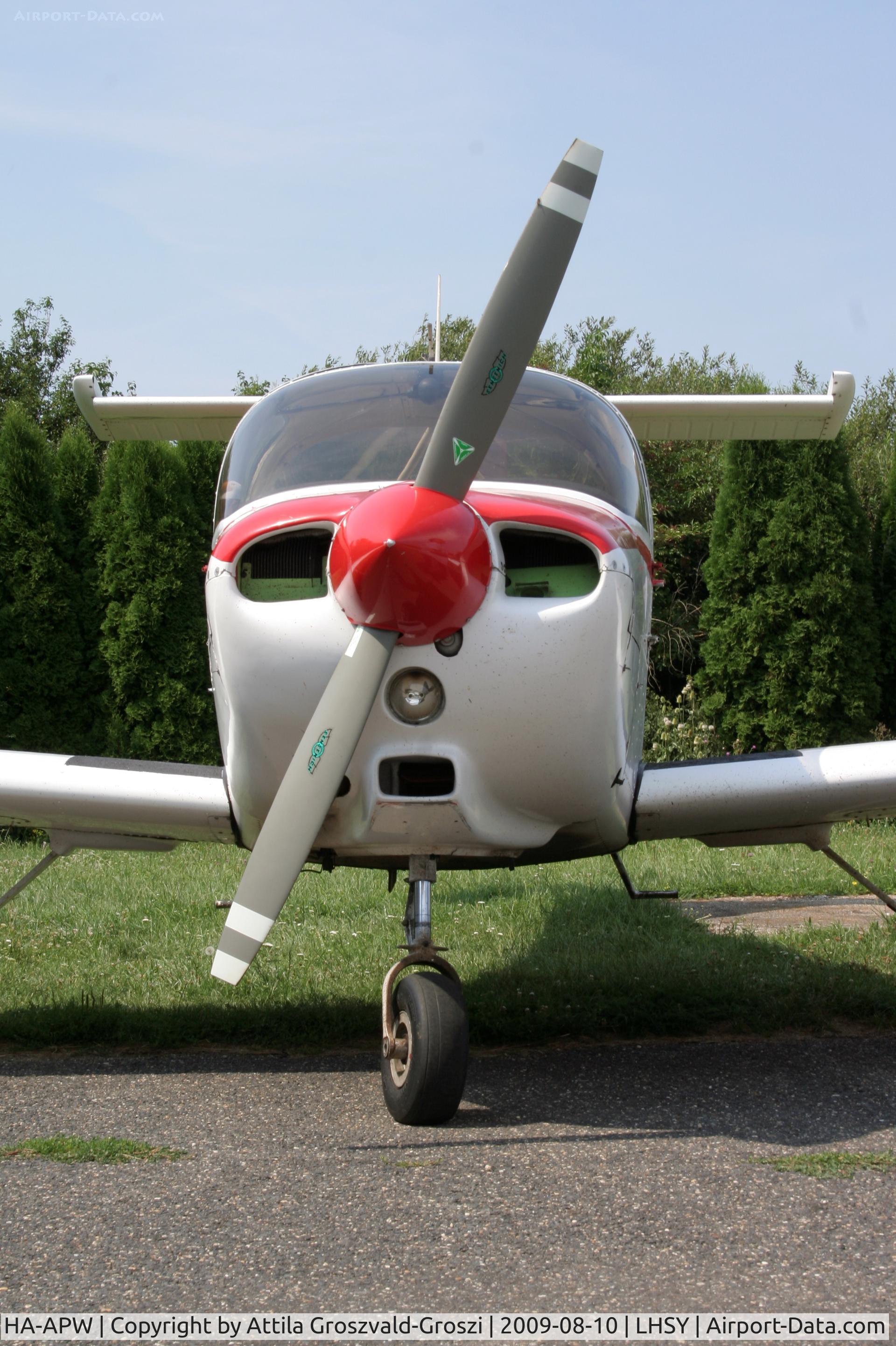 HA-APW, 1979 Piper PA-38-112 Tomahawk Tomahawk C/N 38-79A0512, Szombathely Airfield - Hungary.