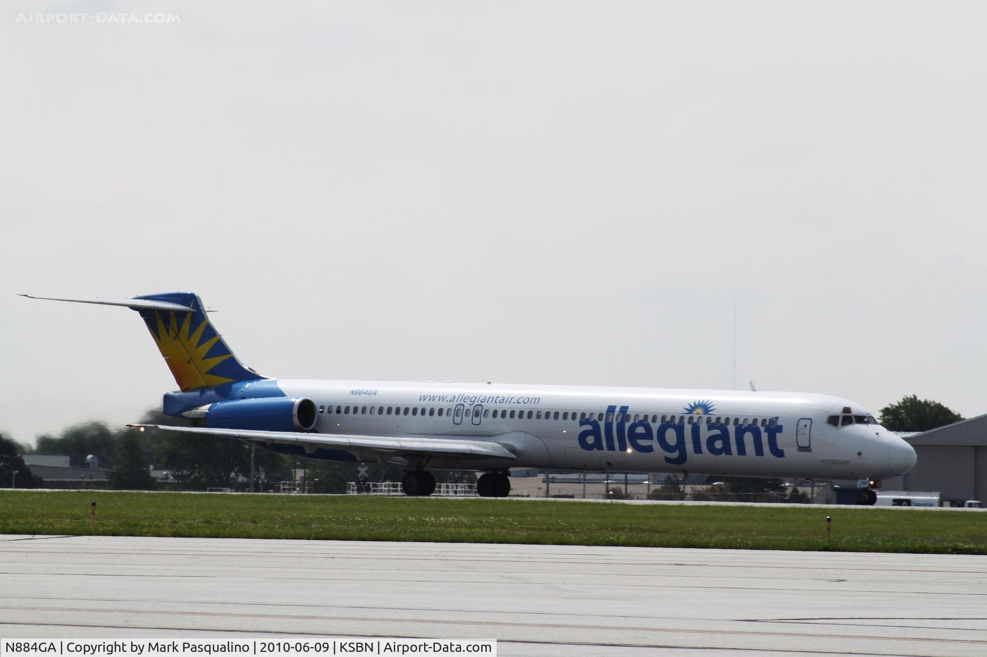N884GA, 1987 McDonnell Douglas MD-83 (DC-9-83) C/N 49401, MD-83