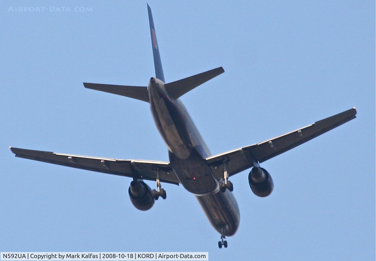 N592UA, 1996 Boeing 757-222F C/N 28143, United Airlines Boeing 757-222, N592UA 4R approach KORD.