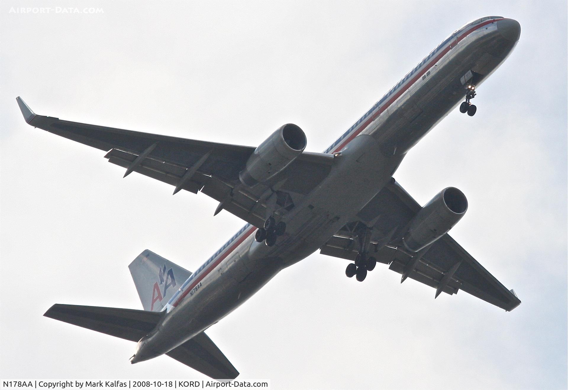 N178AA, 2002 Boeing 757-223 C/N 32398, American Airlines Boeing 757-223, N178AA RWY 4R approach KORD.