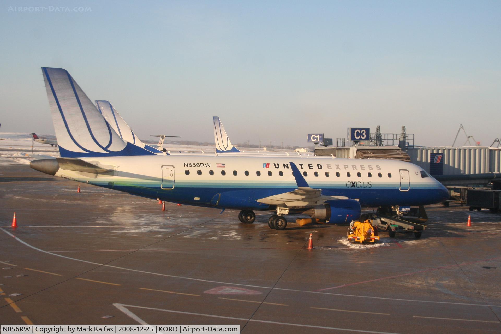 N856RW, 2005 Embraer 170SE (ERJ-170-100SE) C/N 17000078, Shuttle America Embraer ERJ 170-100 SE, N856RW at gate C3 KORD.
