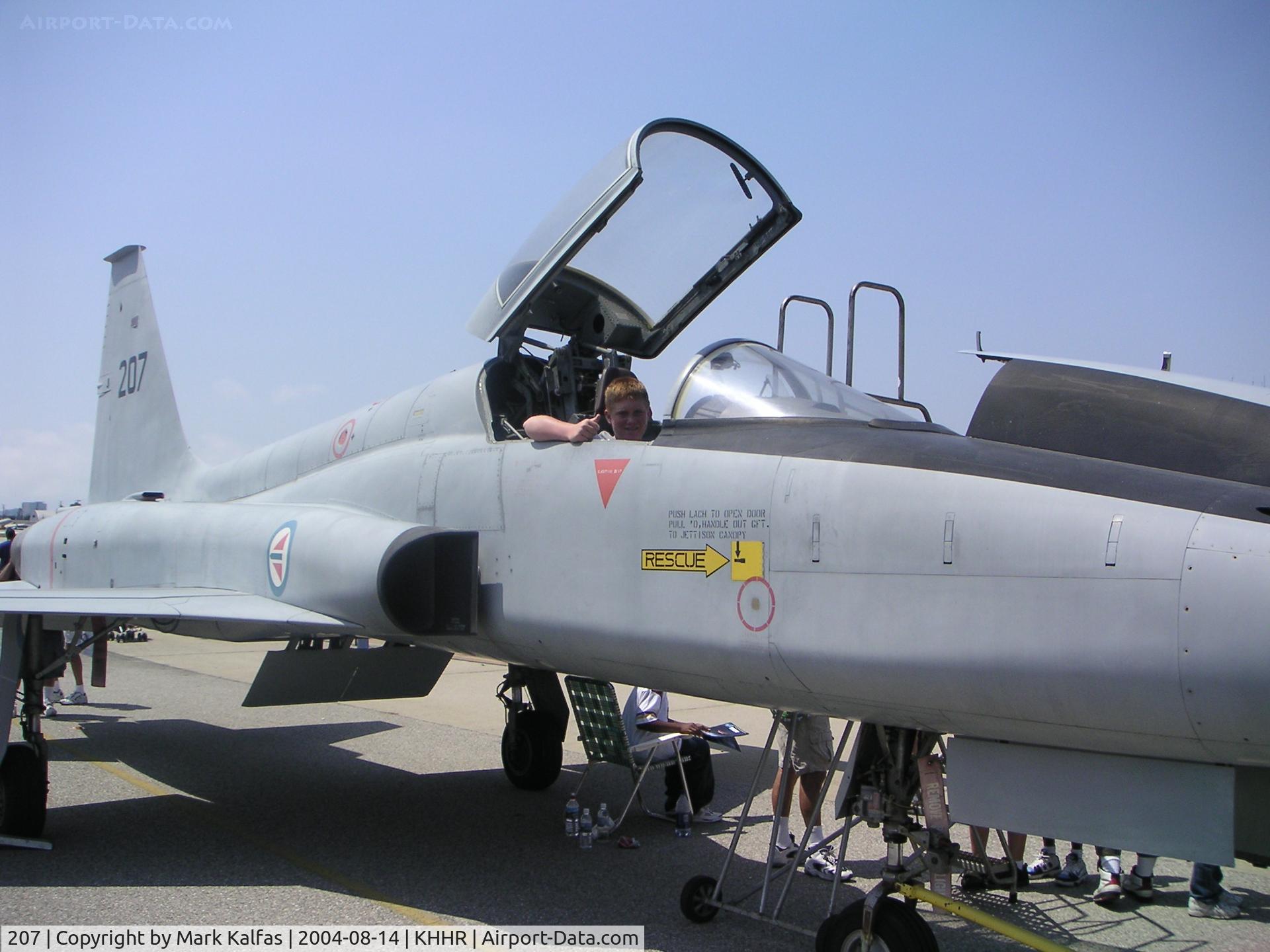 207, 1966 Northrop F-5A Freedom Fighter C/N N.7030, Western Museum of Flight F-5A on display at the 2004 Air Faire KHHR.