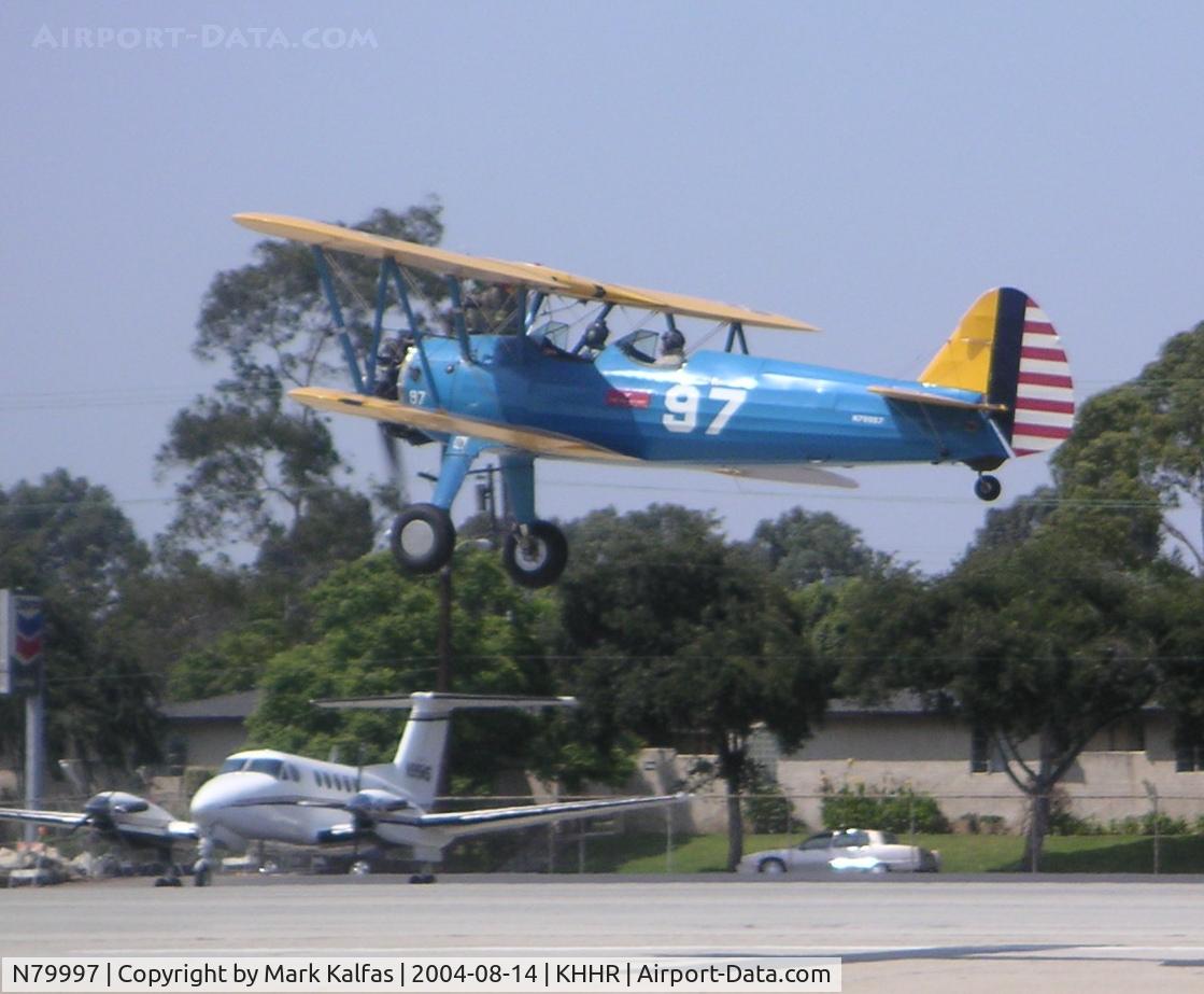 N79997, 1942 Boeing PT-17 Kaydet (A75N1) C/N 75-4266, Stearman PT-17, N79997 departing RWY 25 KHHR during the Air Faire 2004.
