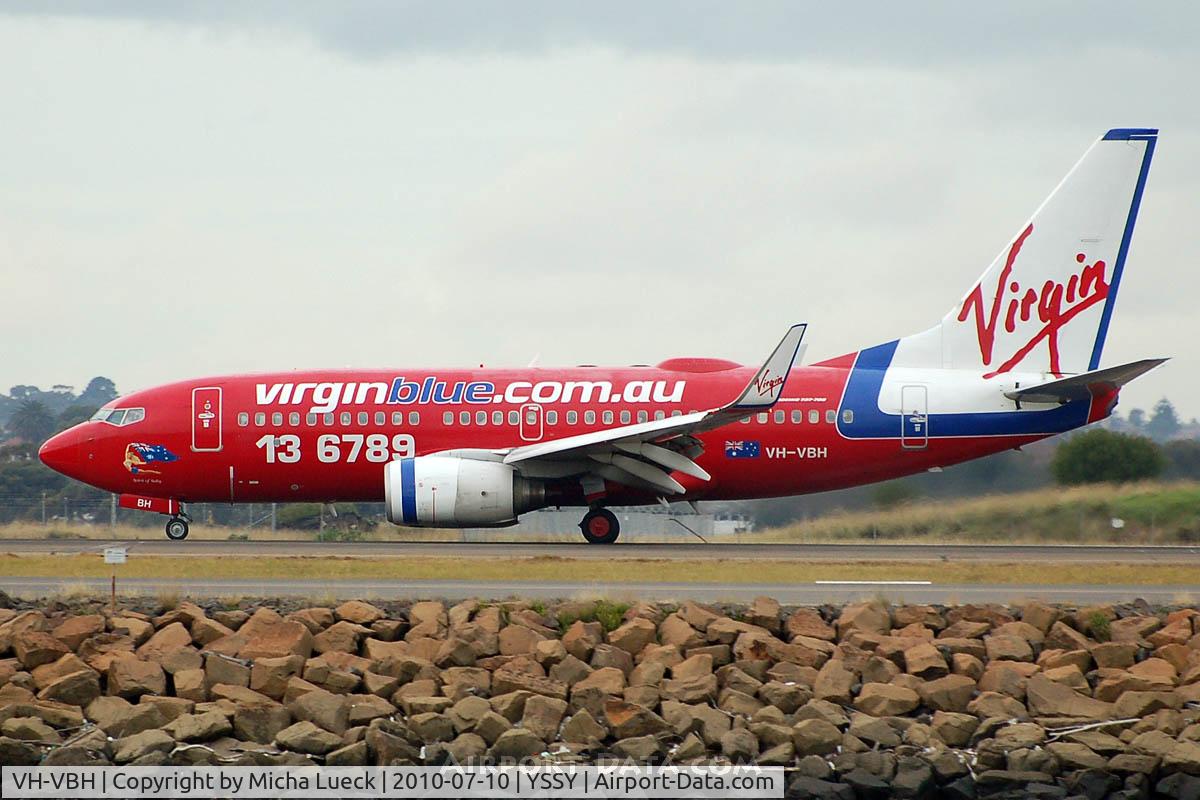 VH-VBH, 2002 Boeing 737-7Q8 C/N 30641, At Sydney