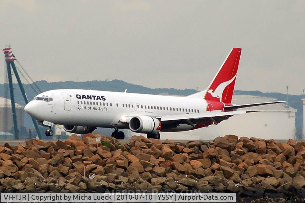 VH-TJR, 1992 Boeing 737-476 C/N 24443, At Sydney