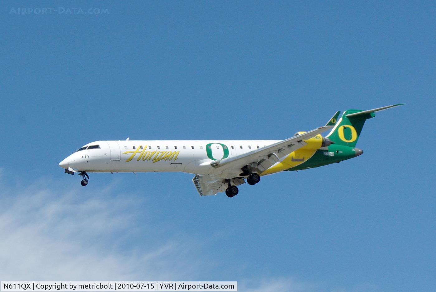 N611QX, Bombardier CRJ-701 (CL-600-2C10) Regional Jet C/N 10041, Landing at YVR 