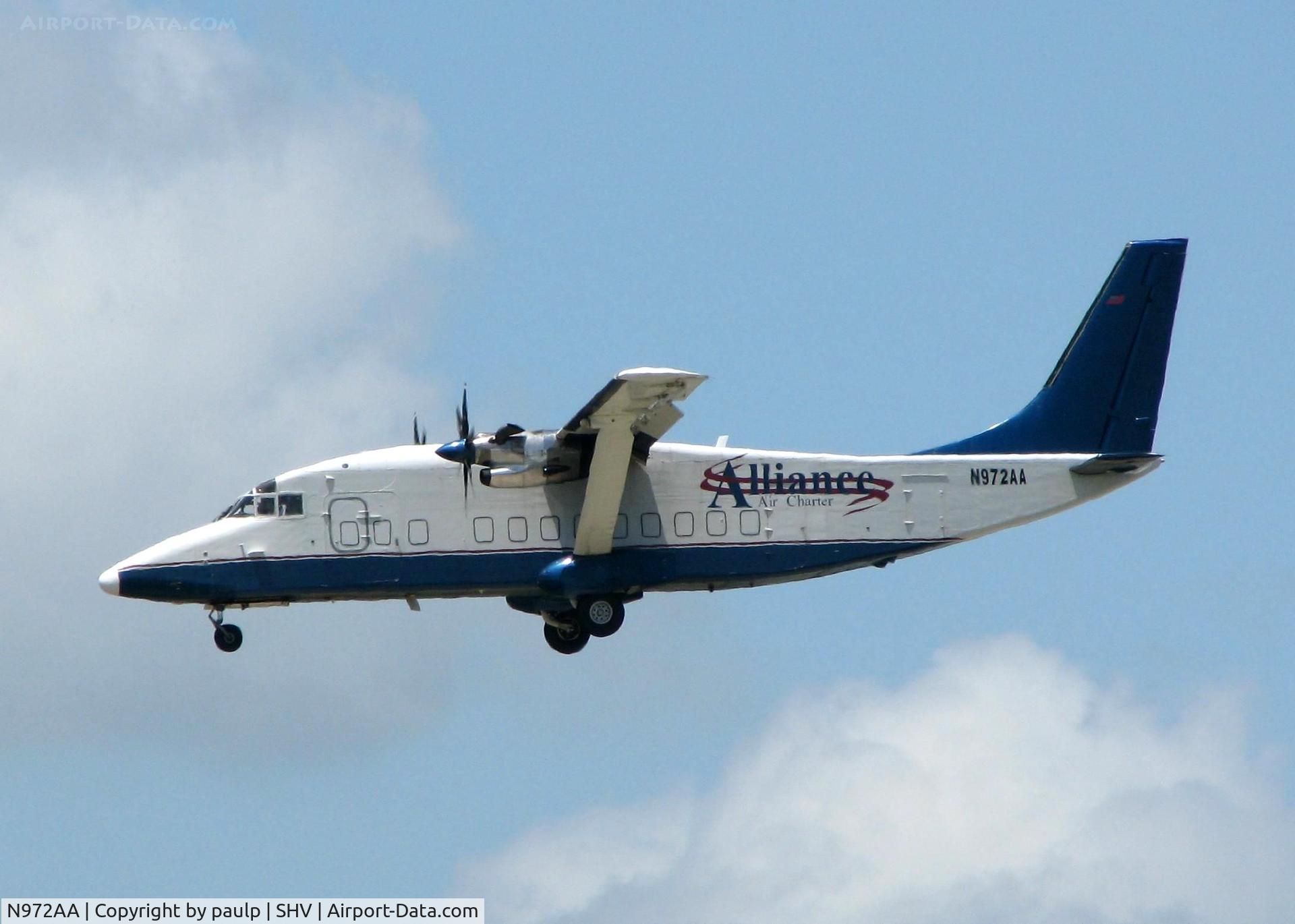 N972AA, 1989 Short SD3-60-300 C/N SH.3754, Landing at Shreveport Regional.