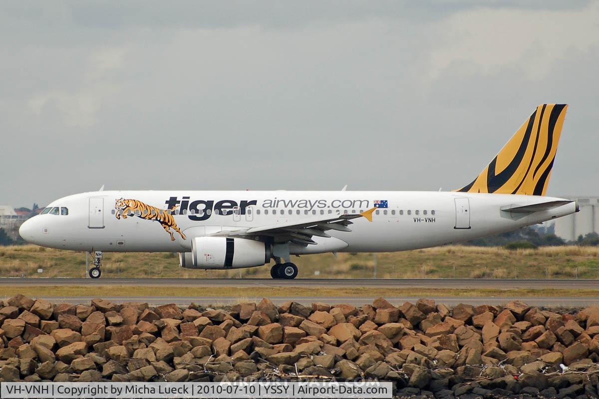 VH-VNH, 2008 Airbus A320-232 C/N 3734, At Sydney