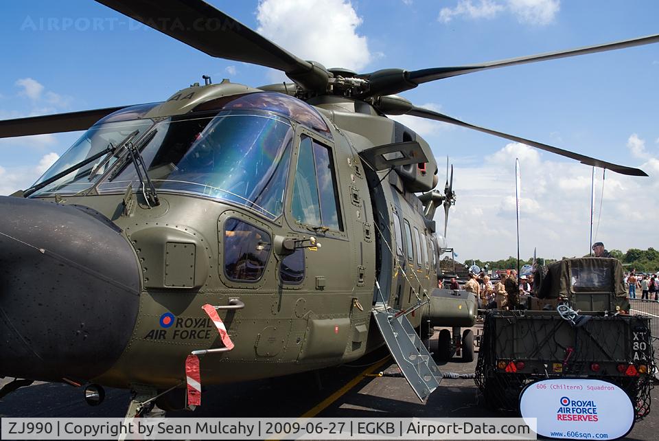 ZJ990, Westland Merlin HC.3A C/N 50089/512001/DEN01, ZJ990, a Westland Merlin HC.3A of 606 sqn Royal Air Force, seen at the Biggin Hill International Air Fair June 27th 2009, Biggin Hill Airport, Kent, U.K.