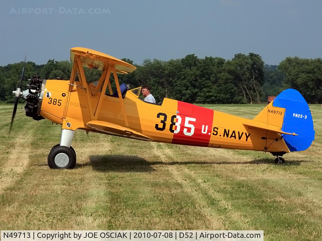 N49713, 1943 Boeing A75N1(PT17) C/N 75-4615, Arriving at D52