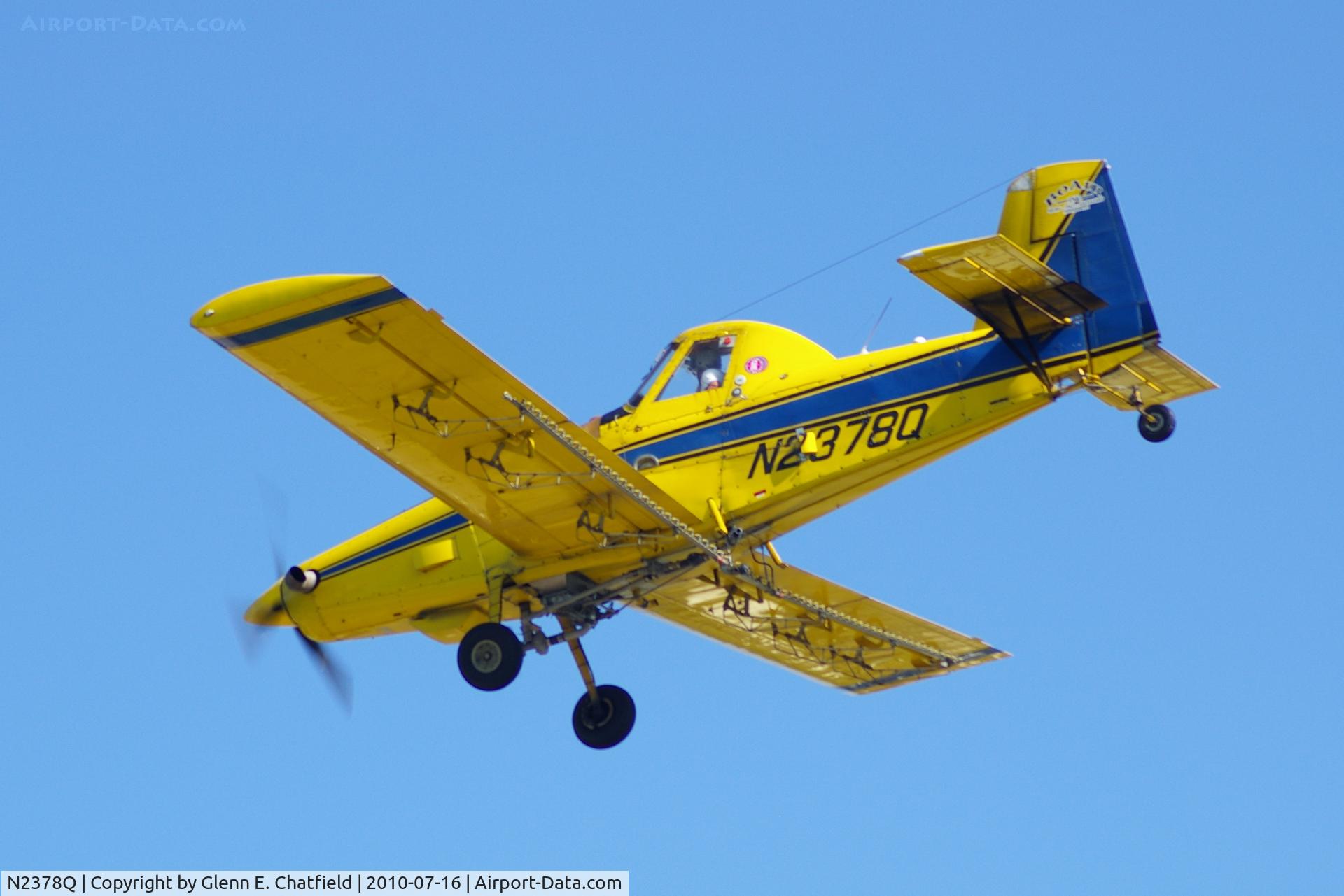 N2378Q, 1982 Air Tractor Inc AT-301 C/N 301-0454, Working the field just west of my neighborhood.  Watching from my back yard in North Liberty Iowa