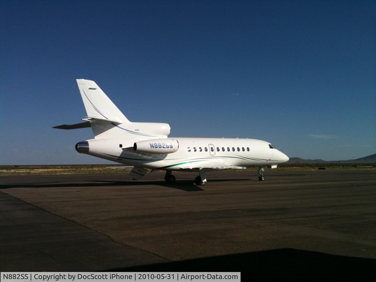 N882SS, 1990 Dassault-Breguet Falcon (Mystere) 900 C/N 80, On the ramp in KSBA