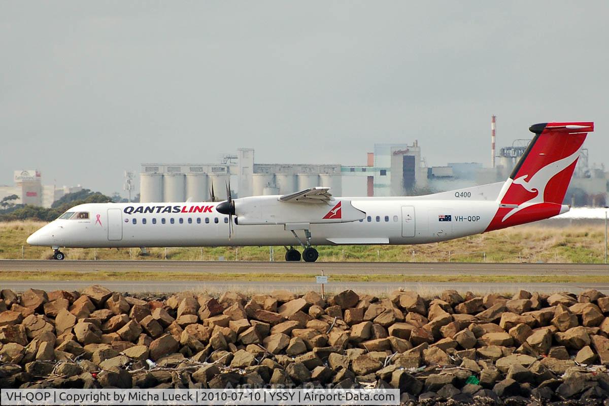 VH-QOP, 2009 De Havilland Canada DHC-8-402Q Dash 8 C/N 4238, At Sydney