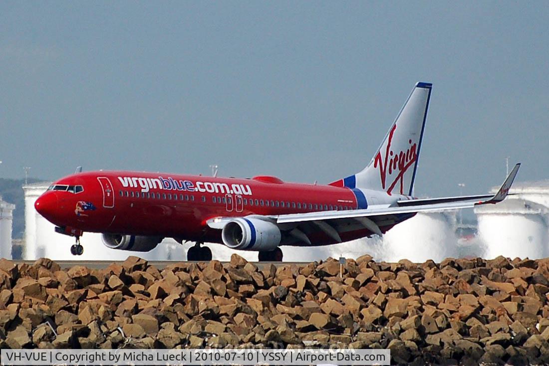 VH-VUE, 2005 Boeing 737-8FE C/N 34167, At Sydney