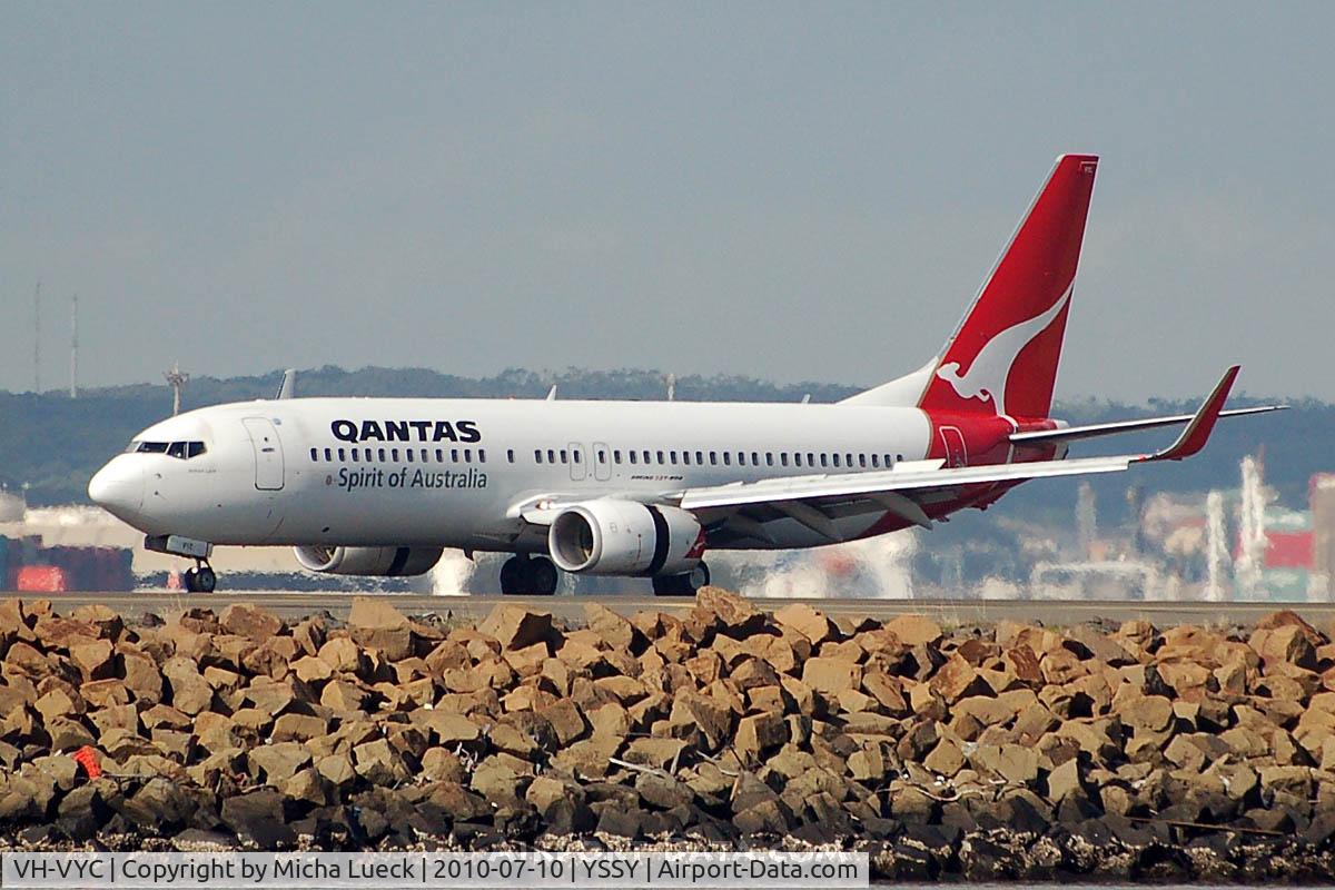 VH-VYC, 2004 Boeing 737-838 C/N 33991, At Sydney