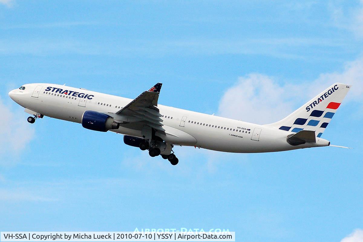 VH-SSA, 2000 Airbus A330-223 C/N 324, At Sydney