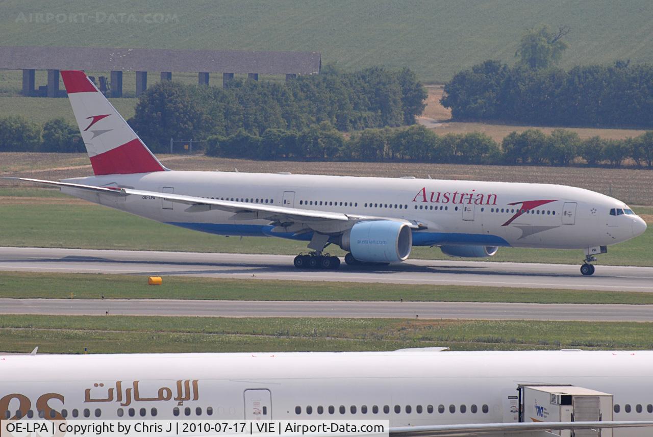 OE-LPA, 1997 Boeing 777-2Z9/ER C/N 28698, Austrian Airlines Boeing 777-2Z9