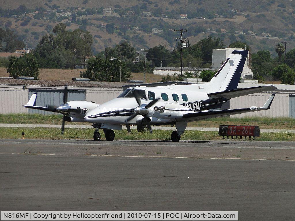 N816MF, 1981 Beech B-60 Duke C/N P-577, Just landed on 26L and is awaiting tower to authorize to taxi to Howard Aviation