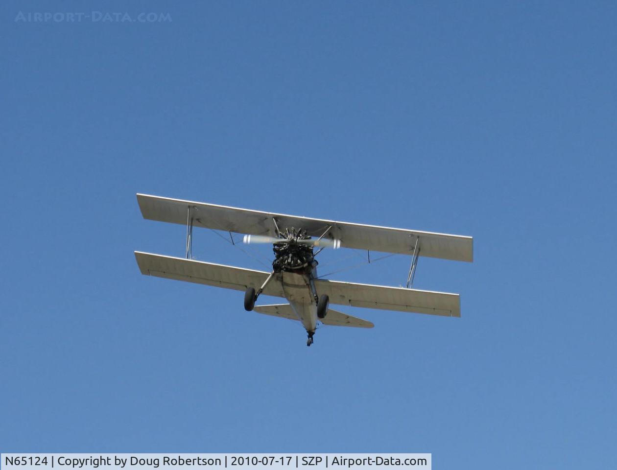 N65124, 1943 Boeing A75N1(PT17) C/N 75-1260, 1943 Boeing Stearman A75N1 'Spirit of OPEC', P&W R-985 450 Hp (by Jacobs) upgrade, Squared wingtips, Restricted Experimental class, on final Rwy 22 after towing N6230L Schweizer glider aloft