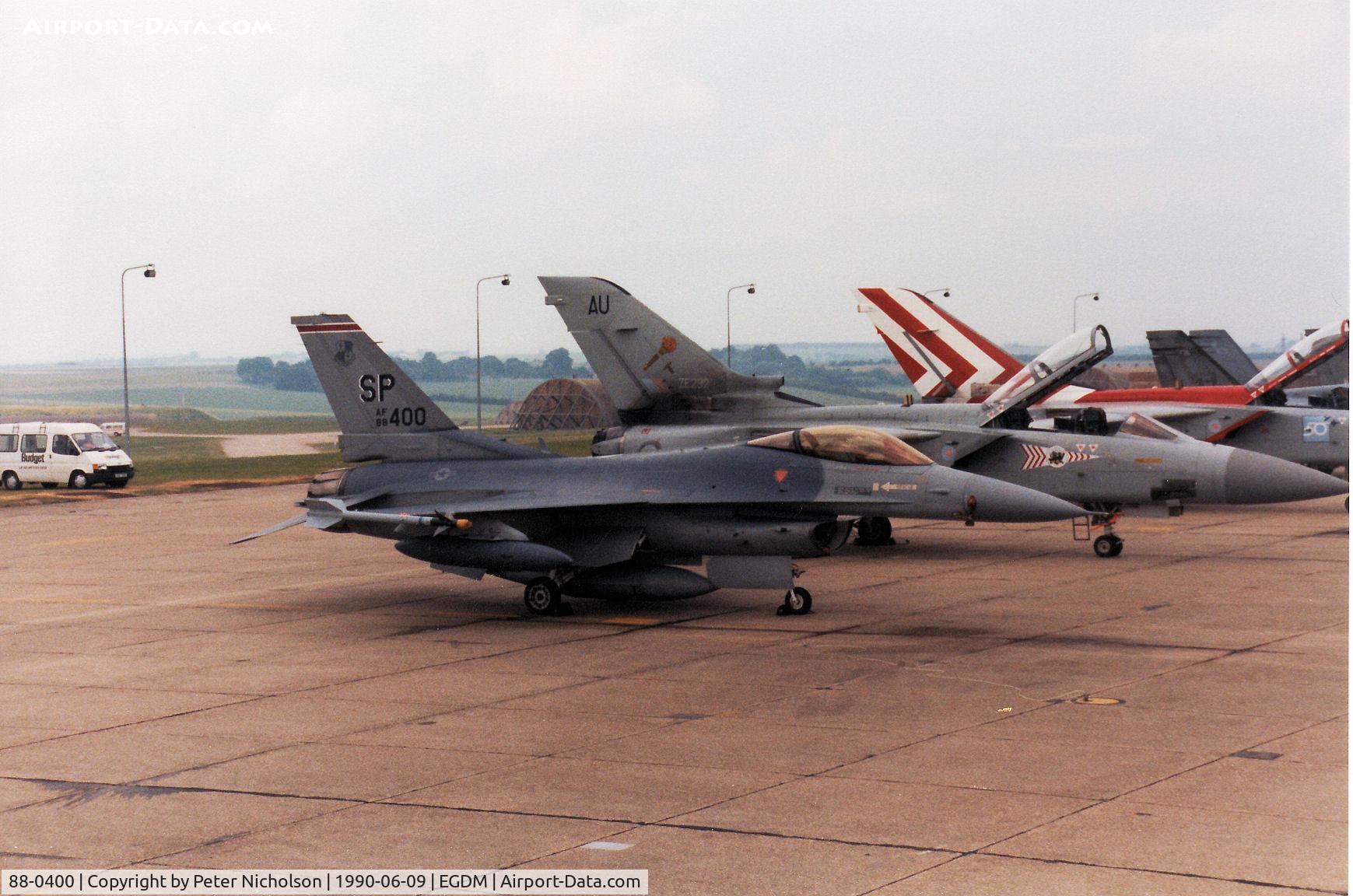 88-0400, 1988 General Dynamics F-16C Fighting Falcon C/N 5C-614, F-16C Falcon of Spangdahlem's 480th Tactical Fighter Squadron/52nd Tactical Fighter Wing on the flight-line at the 1990 Boscombe Down Battle of Britain 50th Anniversary Airshow.
