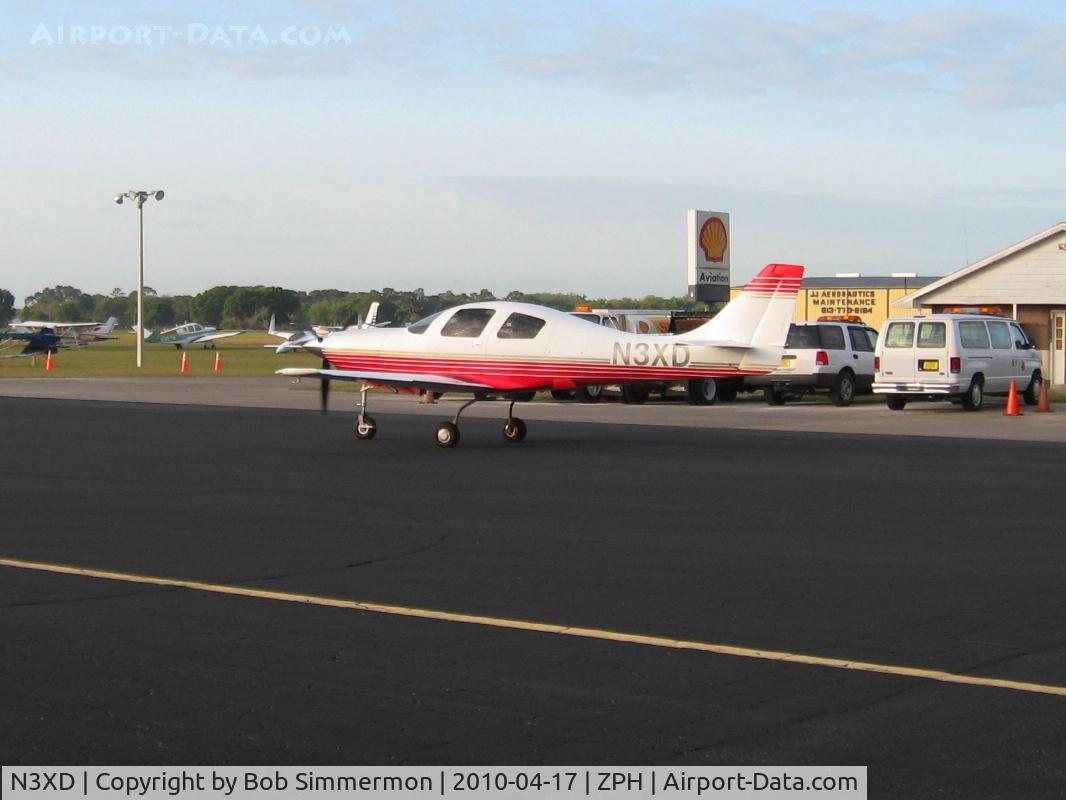 N3XD, 1996 Lancair IV C/N 204, On the ramp at Zephyrhills, Florida
