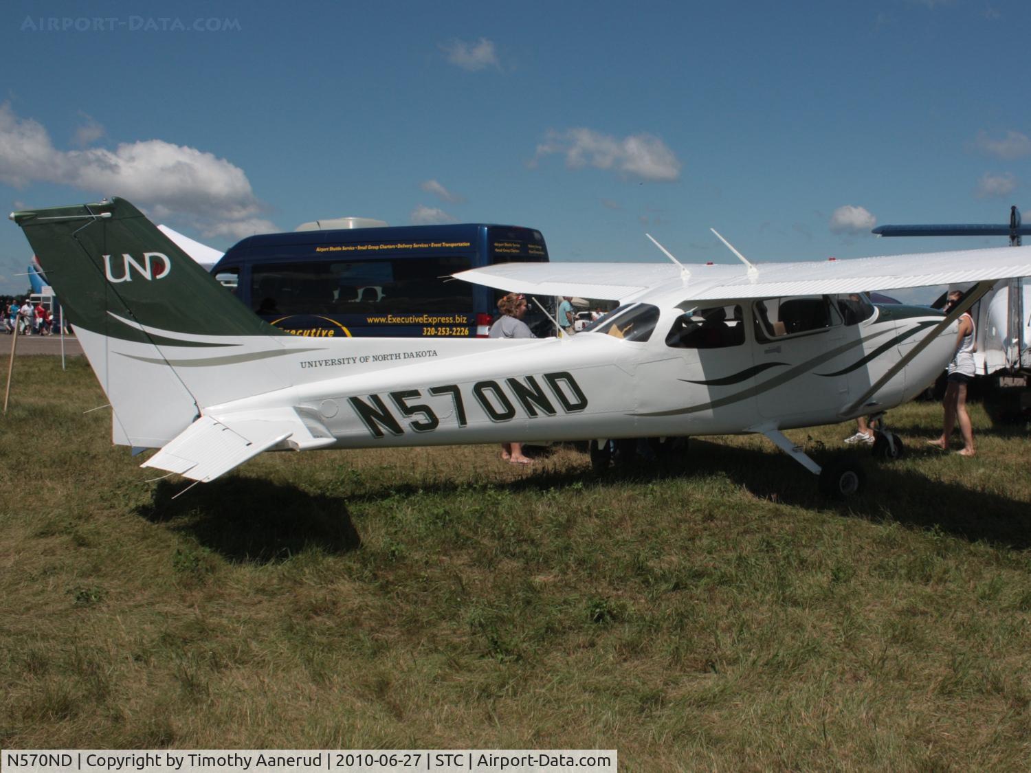 N570ND, Cessna 172S C/N 172S10847, Cessna 172S, c/n: 172S10847, University of North Dakota