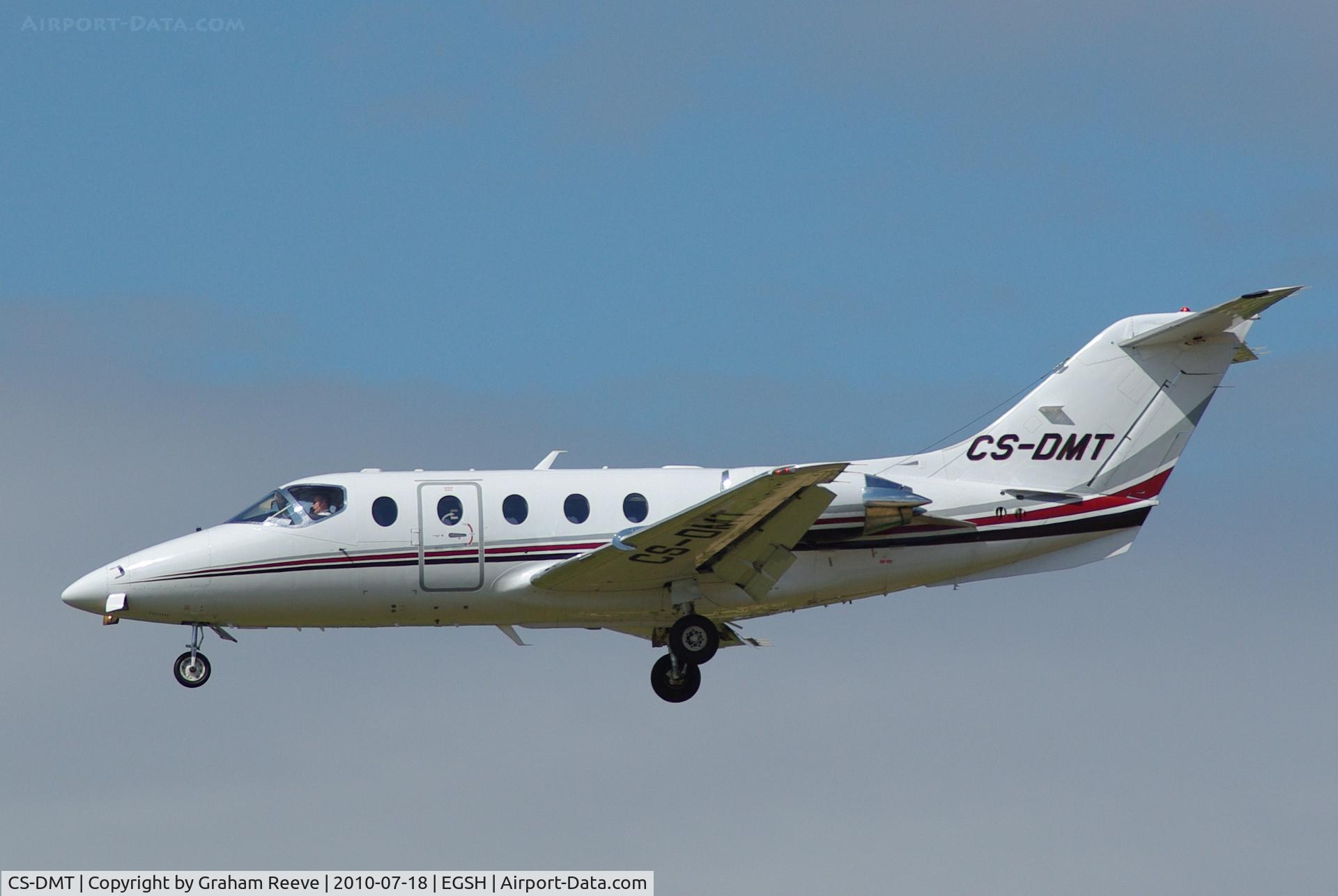 CS-DMT, 2007 Hawker Beechcraft 400A Beechjet Beechjet C/N RK-532, Landing at Norwich.