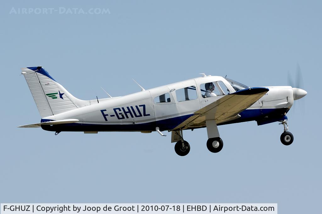 F-GHUZ, Piper PA-28R-201 Cherokee Arrow III C/N 28R7837020, Visitor to Kempen Airport