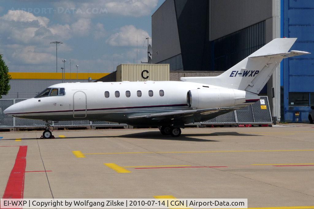 EI-WXP, 1998 Raytheon Hawker 800XP C/N 258382, visitor