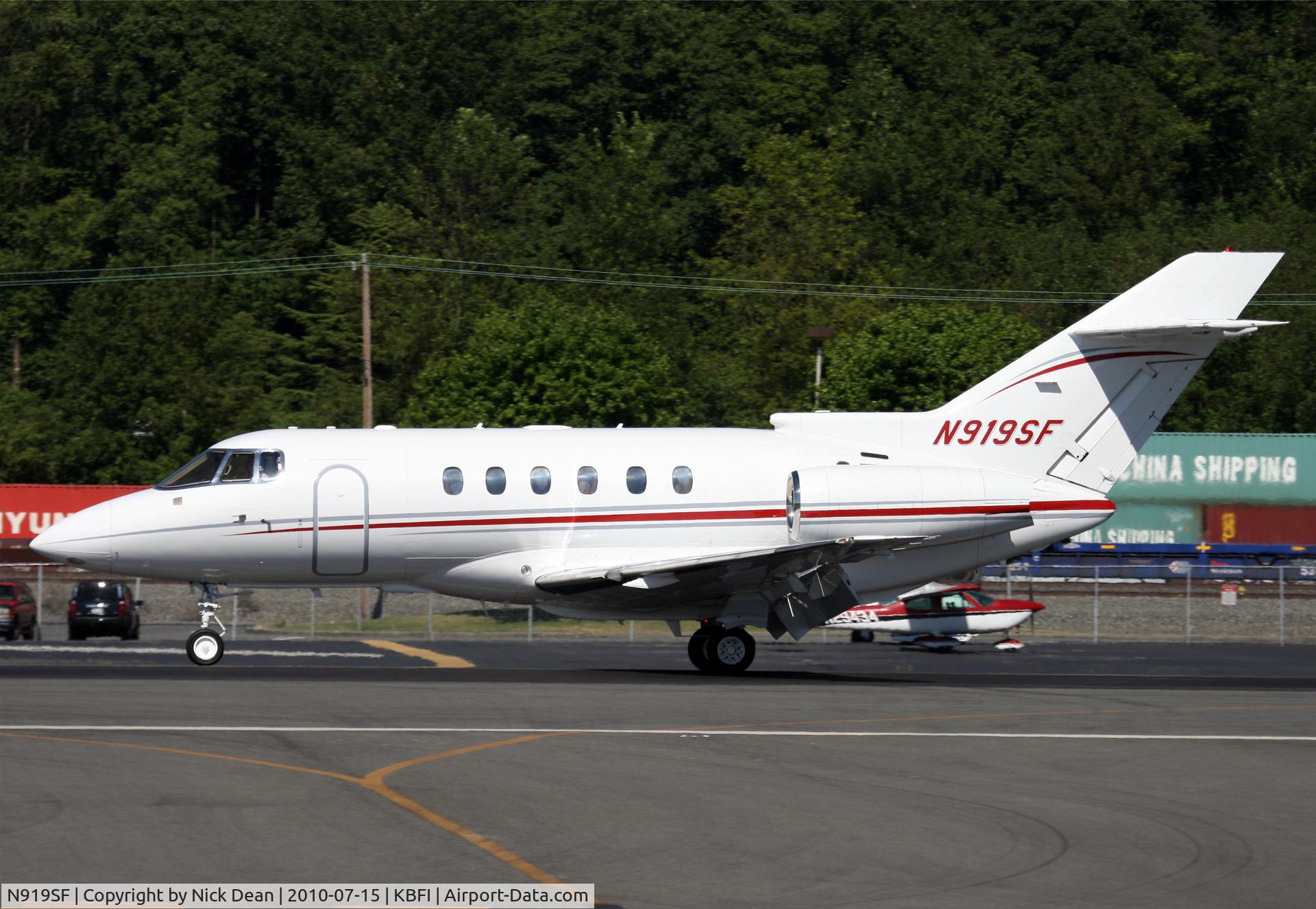 N919SF, 2003 Raytheon Hawker 800XP C/N 258635, KBFI