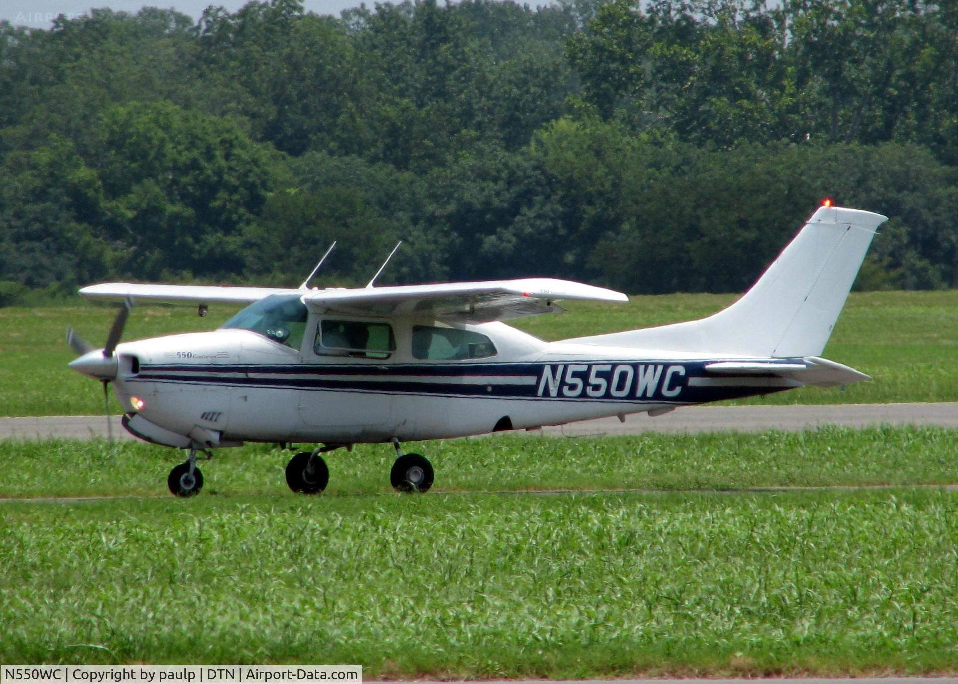 N550WC, 1979 Cessna 210N Centurion C/N 21063343, Taxiing to the active at Downtown Shreveport.