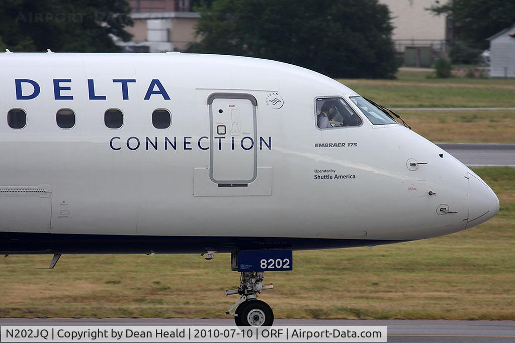 N202JQ, 2008 Embraer 175LR (ERJ-170-200LR) C/N 17000240, Delta Connection (Shuttle America) N202JQ (FLT TCF5971) taxiing to the gate after arrival from Minneapolis/St Paul Int'l (KMSP).