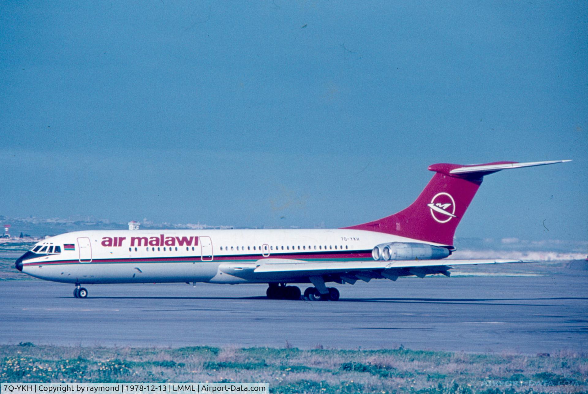 7Q-YKH, 1963 Vickers VC10 Srs 1103 C/N 819, VC10 7Q-YKH of Air Malawi seen taxing out for departure after diverting to Malta.