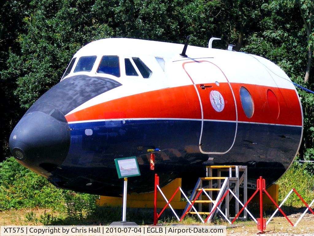 XT575, 1961 Vickers Viscount 837 C/N 438, nose section of this former Royal Aircraft Establishment Viscount preserved at the Brooklands Museum