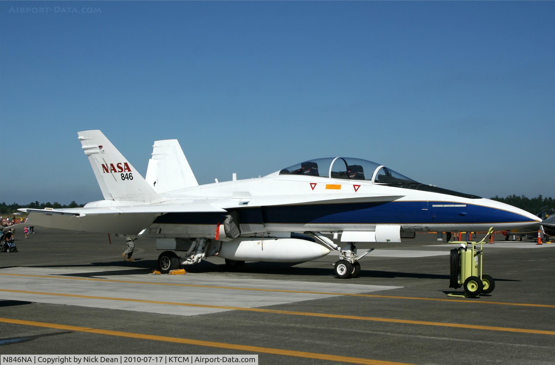 N846NA, McDonnell Douglas F/A-18B Hornet C/N 23, KTCM