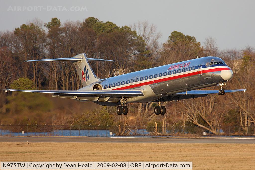N975TW, 1999 McDonnell Douglas MD-83 (DC-9-83) C/N 53625, American Airlines N975TW (FLT AAL682) from Dallas/Fort Worth Int'l (KDFW) landing on RWY 23.
