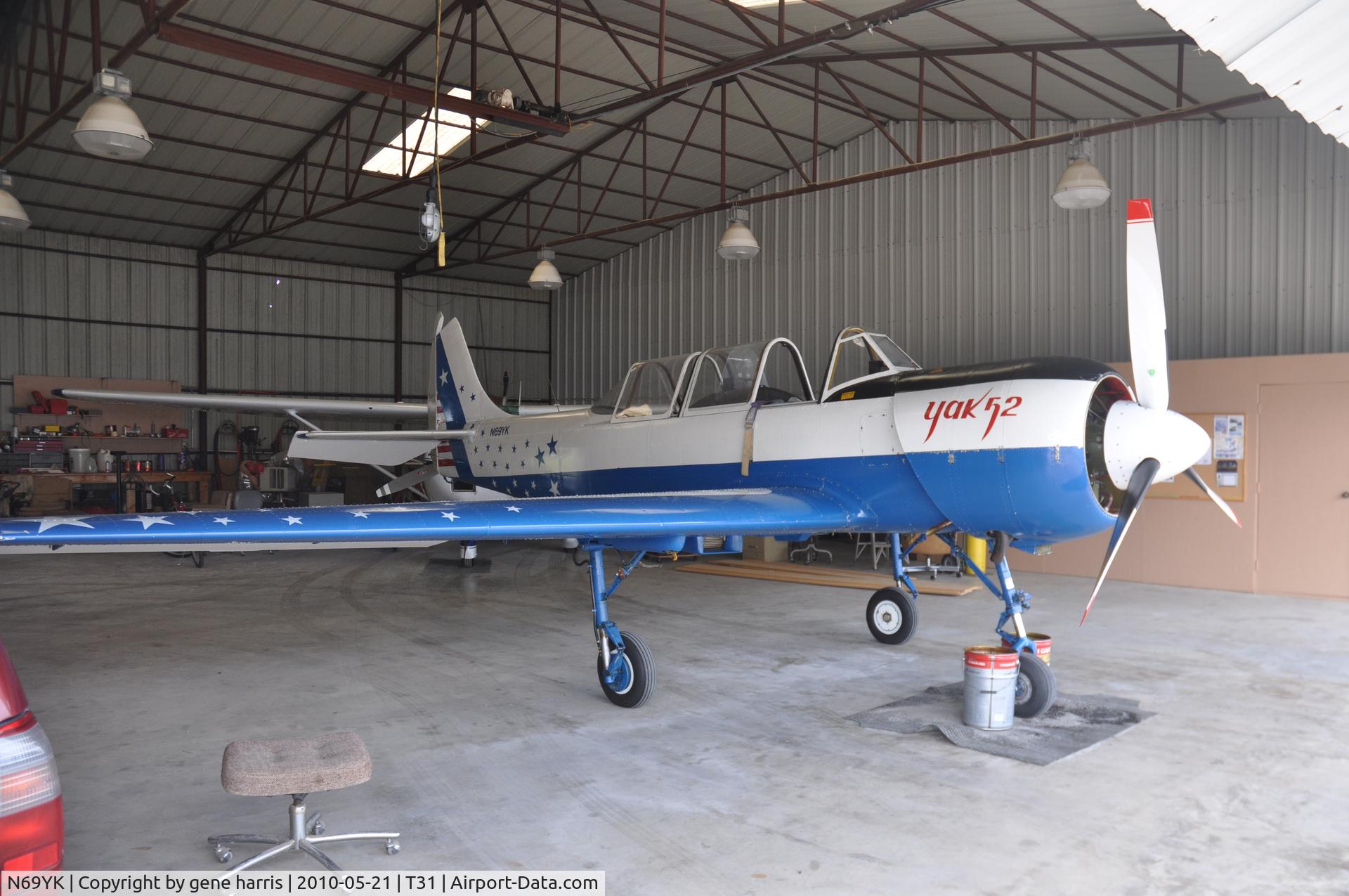 N69YK, 1993 Yakovlev (Aerostar) Yak-52 C/N 9311615, N69YK with 2.5 meter 3 blade MTV-9 propeller