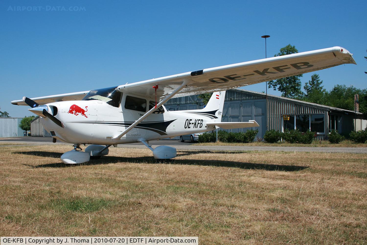 OE-KFB, 2004 Cessna 172S C/N 172S9584, Cessna 172S Skyhawk SP