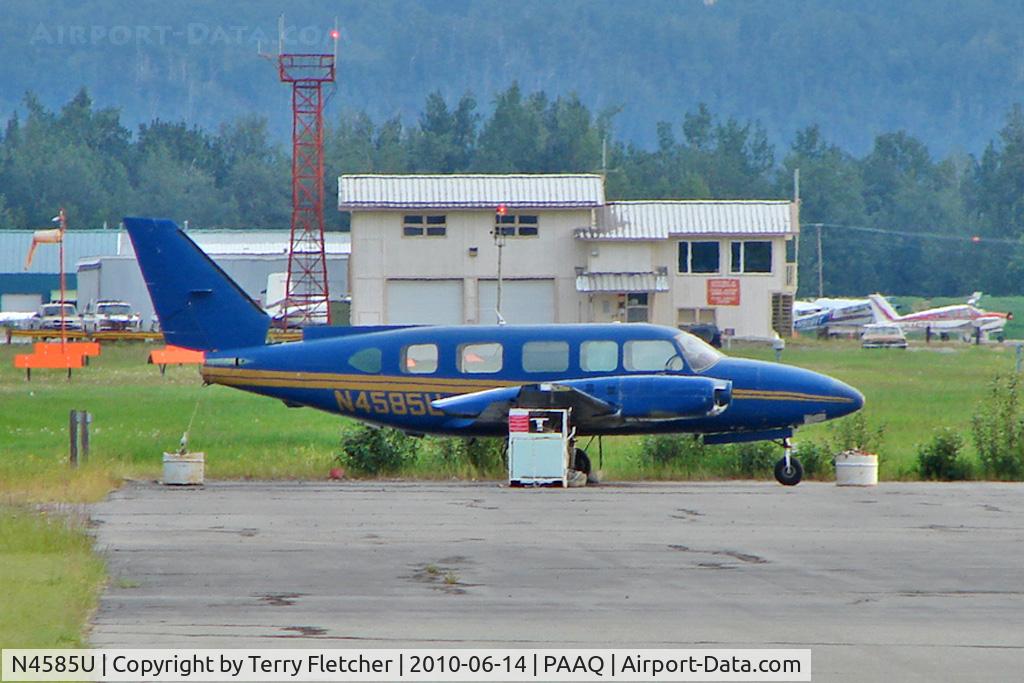 N4585U, Piper PA-31-350 Chieftain C/N 31-8052198, Piper PA-31-350, c/n: 31-8052198 at Palmer